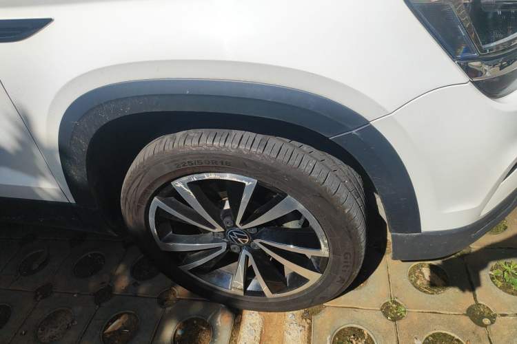 Used Volkswagen Tharu 2021 280TSI Two-Wheel-Drive Luxury Edition Right Front Wheel Hub