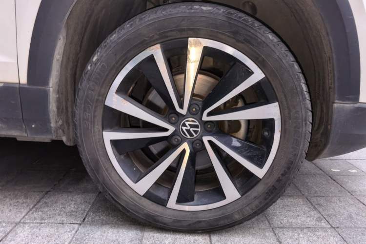 Used Volkswagen Tharu 2021 330TSI Four-Wheel Drive Luxury Edition Right Front Wheel Hub