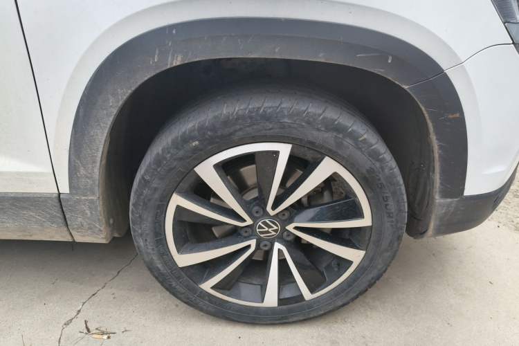 Used Volkswagen Tharu 2021 280TSI Two-Wheel-Drive Luxury Plus Edition Right Front Wheel Hub