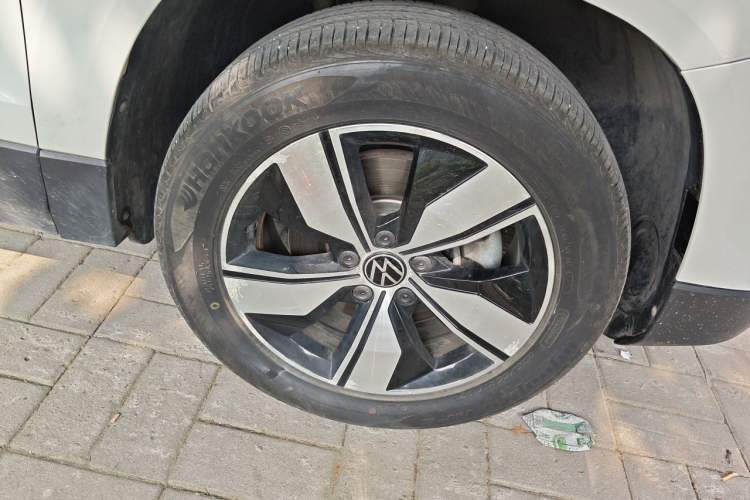 Used Volkswagen Tharu 2021 280TSI Two-Wheel Drive Trend Edition Right Front Wheel Hub
