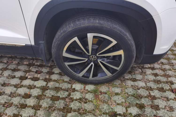 Used Volkswagen Tharu 2021 280TSI Two-Wheel-Drive Luxury Edition Right Front Wheel Hub