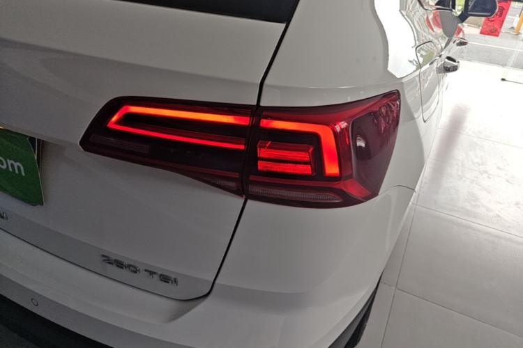 Used Volkswagen Tharu 2021 280TSI Two-Wheel Drive Comfort Edition Right Rear Taillight