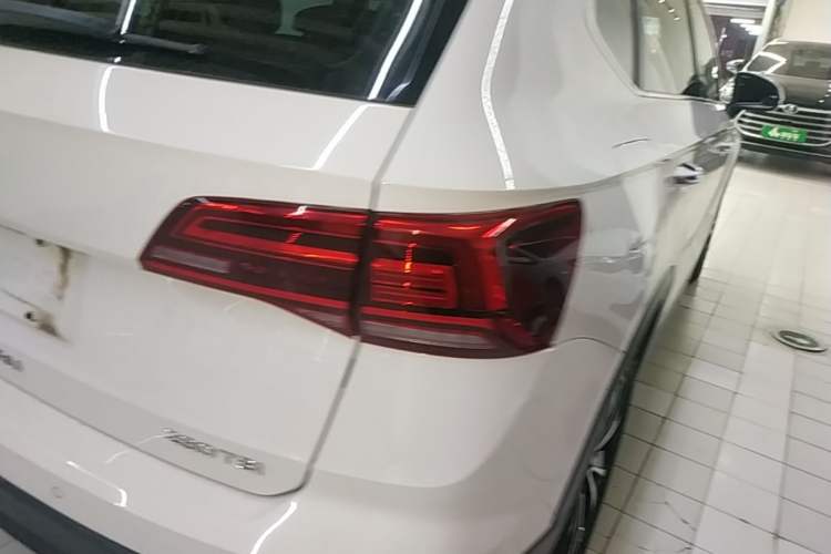 Used Volkswagen Tharu 2021 280TSI Two-Wheel-Drive Luxury Plus Edition Right Rear Taillight