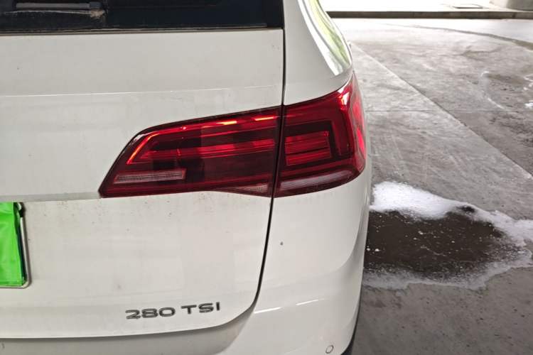 Used Volkswagen Tharu 2021 280TSI Two-Wheel Drive Comfort Edition Right Rear Taillight
