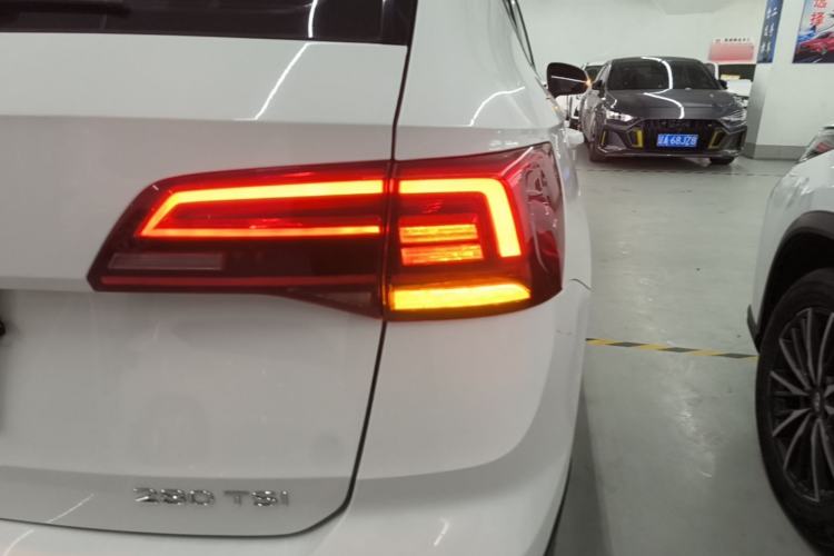 Used Volkswagen Tharu 2021 280TSI Two-Wheel Drive Trend Edition Right Rear Taillight