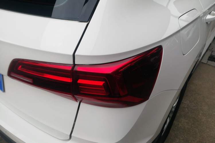 Used Volkswagen Tharu 2021 280TSI Two-Wheel Drive Trend Edition Right Rear Taillight