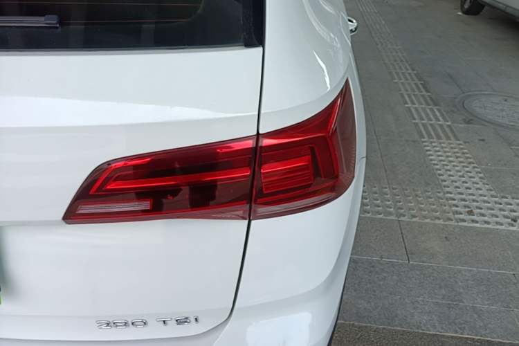 Used Volkswagen Tharu 2021 280TSI Two-Wheel Drive Comfort Edition Right Rear Taillight