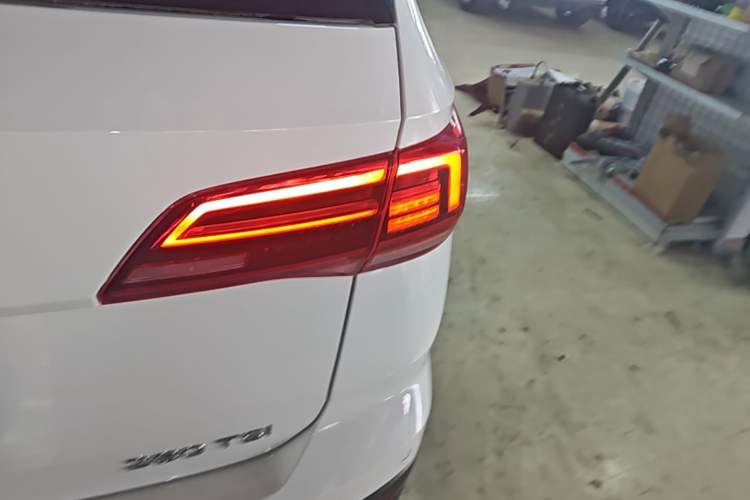 Used Volkswagen Tharu 2021 280TSI Two-Wheel Drive Trend Edition Right Rear Taillight