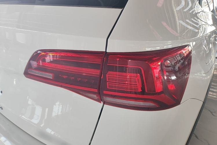 Used Volkswagen Tharu 2021 280TSI Two-Wheel-Drive Luxury Plus Edition Right Rear Taillight