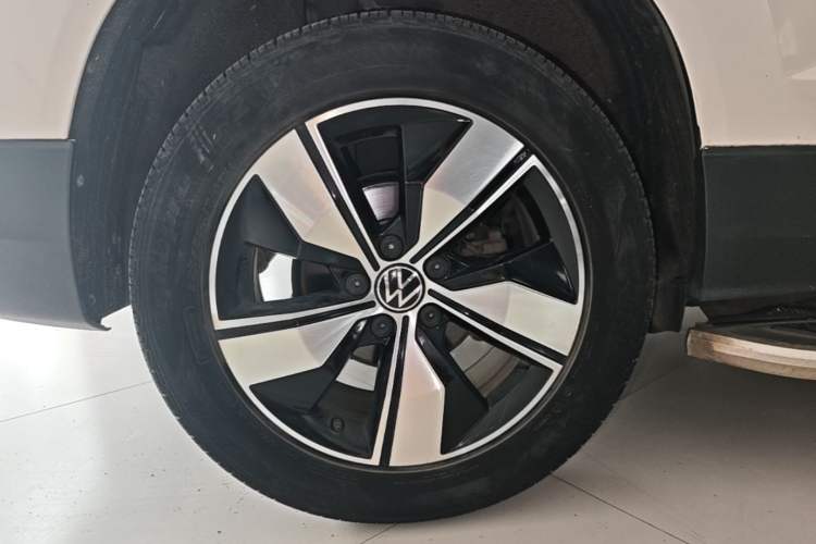 Used Volkswagen Tharu 2021 280TSI Two-Wheel Drive Comfort Edition Right Rear Wheel Hub