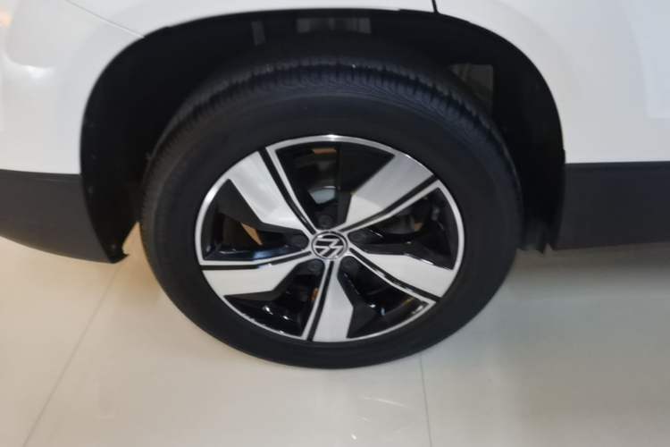 Used Volkswagen Tharu 2021 280TSI Two-Wheel Drive Comfort Edition Right Rear Wheel Hub