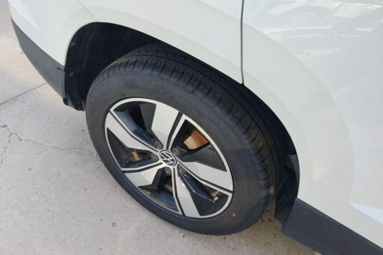 Used Volkswagen Tharu 2021 280TSI Two-Wheel Drive Comfort Edition Right Rear Wheel Hub