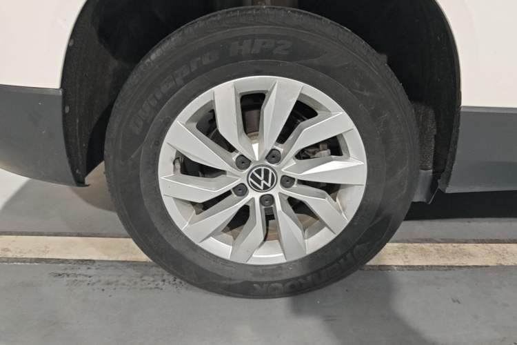 Used Volkswagen Tharu 2021 280TSI Two-Wheel Drive Trend Edition Right Rear Wheel Hub