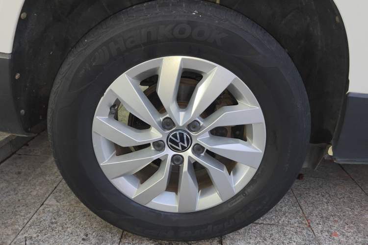 Used Volkswagen Tharu 2021 280TSI Two-Wheel Drive Trend Edition Right Rear Wheel Hub