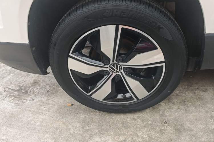 Used Volkswagen Tharu 2021 280TSI Two-Wheel Drive Trend Edition Right Rear Wheel Hub
