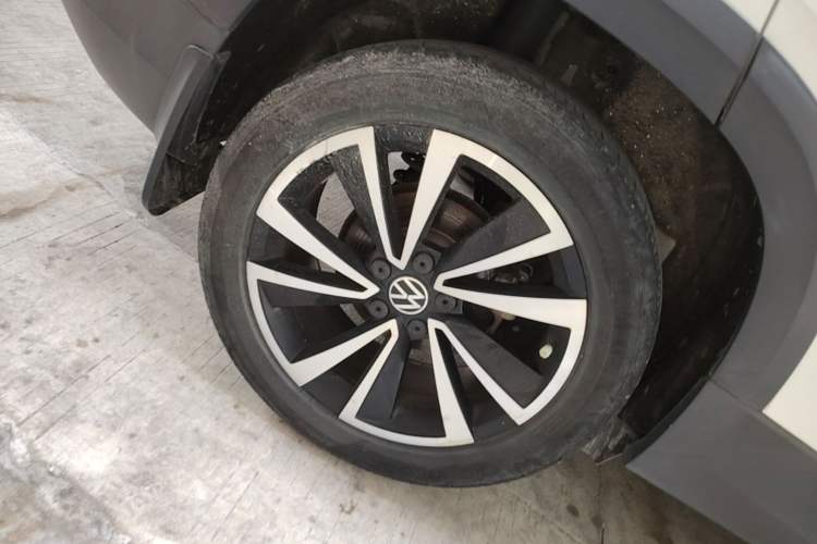 Used Volkswagen Tharu 2021 280TSI Two-Wheel-Drive Luxury Edition Right Rear Wheel Hub
