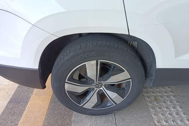 Used Volkswagen Tharu 2021 280TSI Two-Wheel Drive Comfort Edition Right Rear Wheel Hub