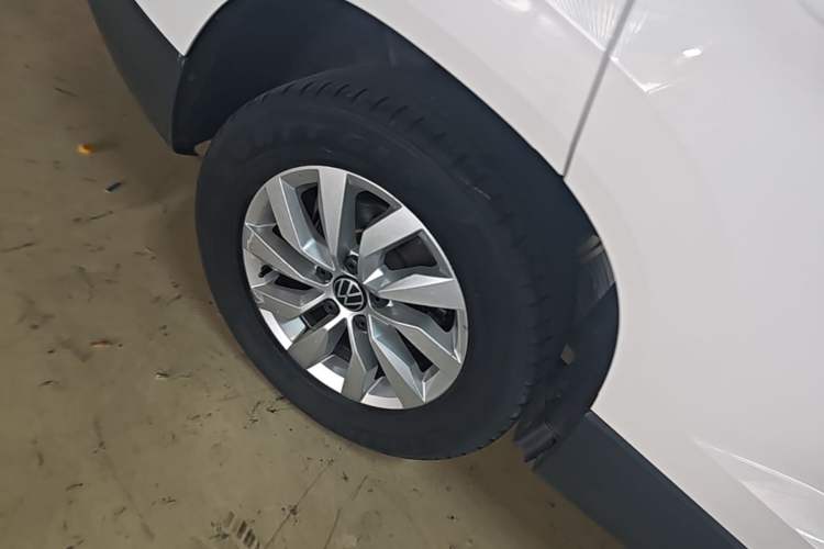 Used Volkswagen Tharu 2021 280TSI Two-Wheel Drive Trend Edition Right Rear Wheel Hub