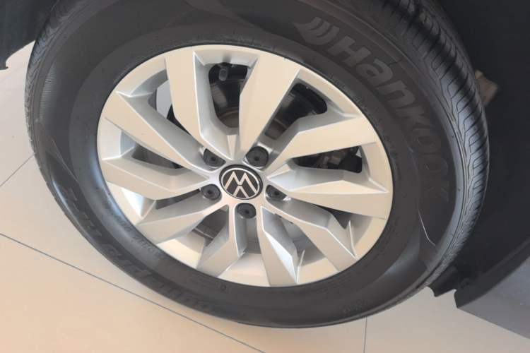 Used Volkswagen Tharu 2021 280TSI Two-Wheel Drive Trend Edition Right Rear Wheel Hub