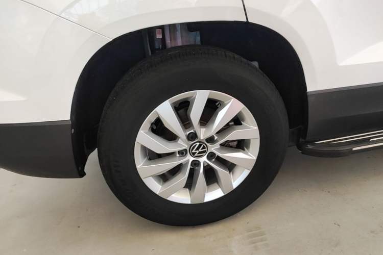 Used Volkswagen Tharu 2021 280TSI Two-Wheel Drive Trend Edition Right Rear Wheel Hub