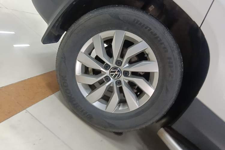 Used Volkswagen Tharu 2021 280TSI Two-Wheel Drive Trend Edition Right Rear Wheel Hub