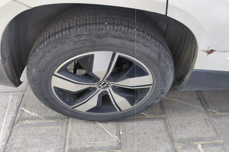 Used Volkswagen Tharu 2021 280TSI Two-Wheel Drive Comfort Edition Right Rear Wheel Hub
