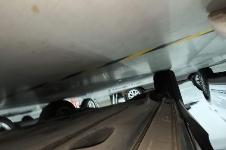 Used Volkswagen Tharu 2021 280TSI Two-Wheel Drive Trend Edition Right Side Sill