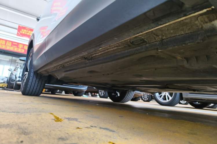 Used Volkswagen Tharu 2021 280TSI Two-Wheel-Drive Luxury Plus Edition Right Side Sill