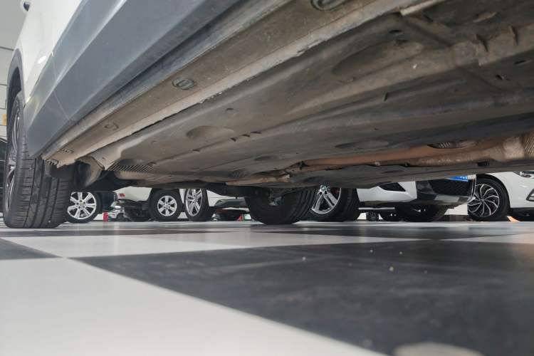 Used Volkswagen Tharu 2021 330TSI All-Wheel Drive Luxury PLUS Version Right Side Sill