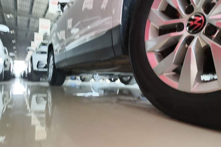 Used Volkswagen Tharu 2021 280TSI Two-Wheel Drive Trend Edition Right Side Sill