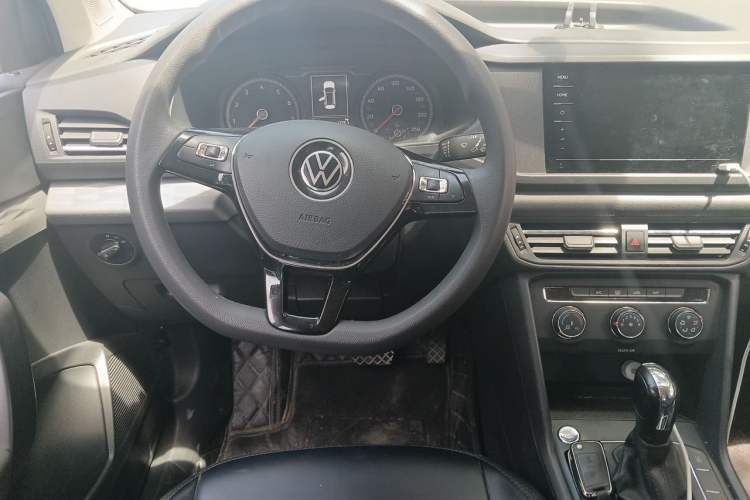 Used Volkswagen Tharu 2021 280TSI Two-Wheel Drive Trend Edition Steering Wheel