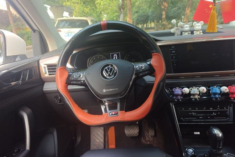 Used Volkswagen Tharu 2021 280TSI Two-Wheel-Drive Luxury Plus Edition Steering Wheel