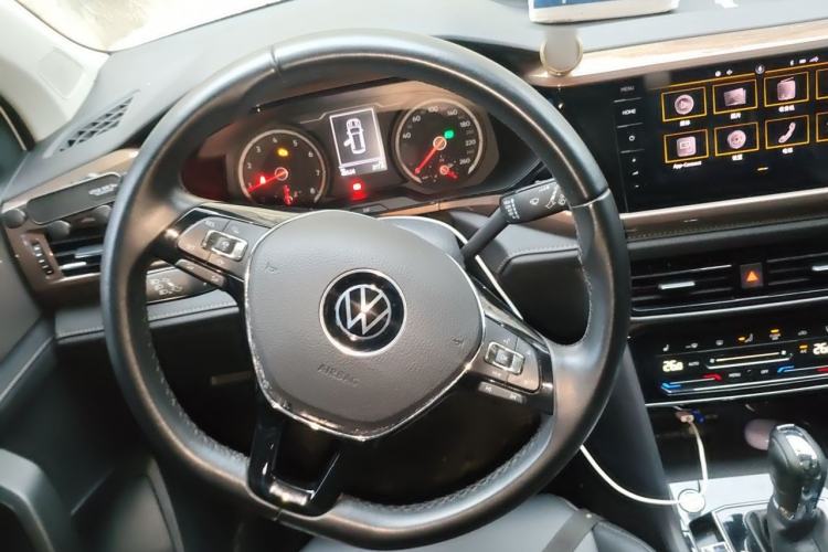 Used Volkswagen Tharu 2021 280TSI Two-Wheel-Drive Luxury Plus Edition Steering Wheel