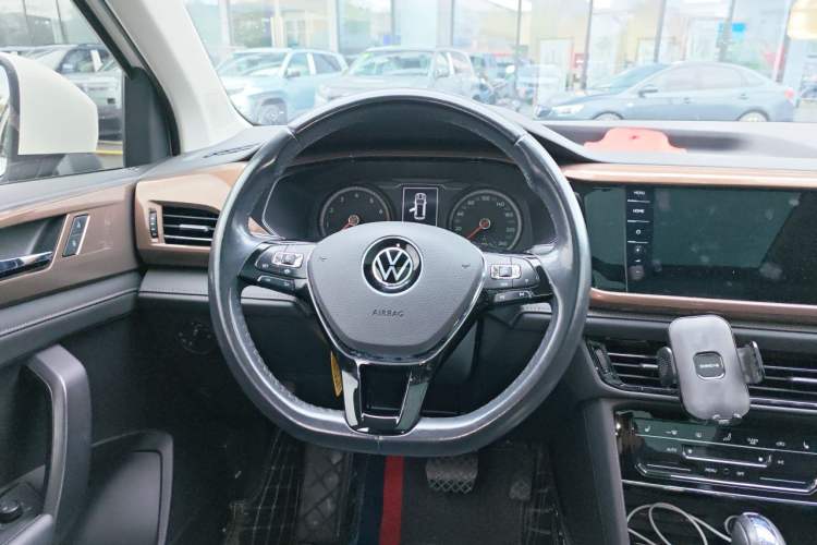 Used Volkswagen Tharu 2021 280TSI Two-Wheel-Drive Luxury Plus Edition Steering Wheel