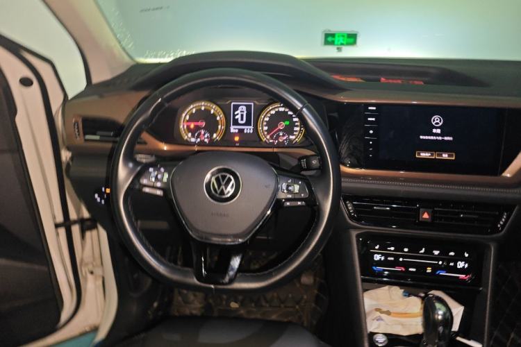 Used Volkswagen Tharu 2021 280TSI Two-Wheel-Drive Luxury Plus Edition Steering Wheel