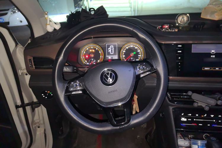 Used Volkswagen Tharu 2021 280TSI Two-Wheel-Drive Luxury Plus Edition Steering Wheel