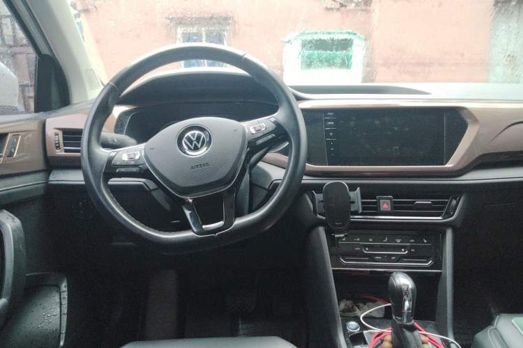 Used Volkswagen Tharu 2021 280TSI Two-Wheel-Drive Luxury Plus Edition Steering Wheel