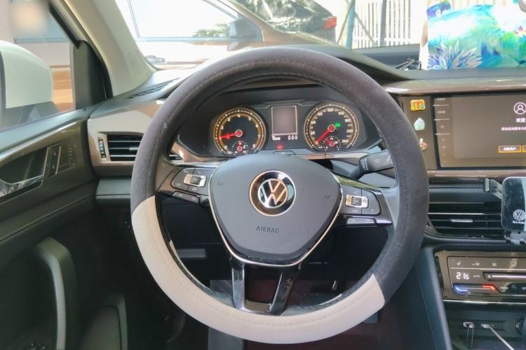 Used Volkswagen Tharu 2021 280TSI Two-Wheel-Drive Luxury Plus Edition Steering Wheel