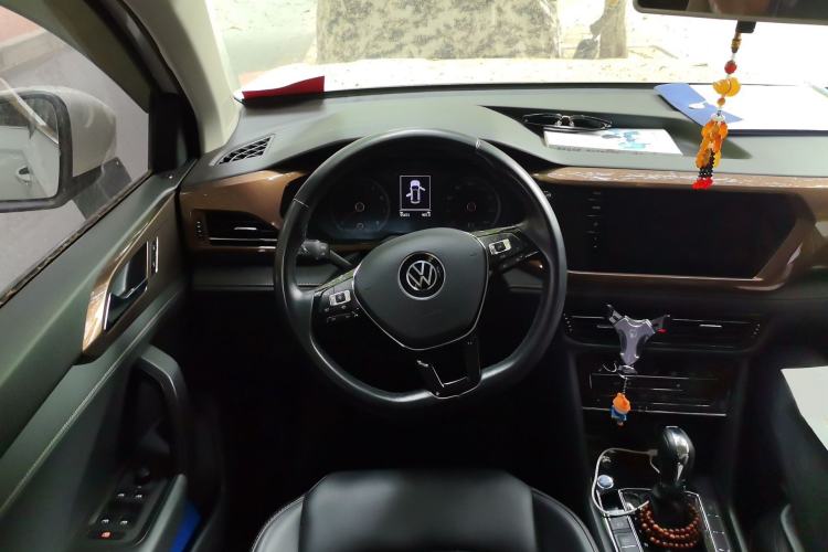 Used Volkswagen Tharu 2021 280TSI Two-Wheel-Drive Luxury Plus Edition Steering Wheel