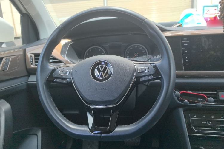 Used Volkswagen Tharu 2021 330TSI All-Wheel Drive Luxury PLUS Version Steering Wheel