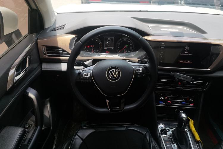 Used Volkswagen Tharu 2021 280TSI Two-Wheel-Drive Luxury Plus Edition Steering Wheel