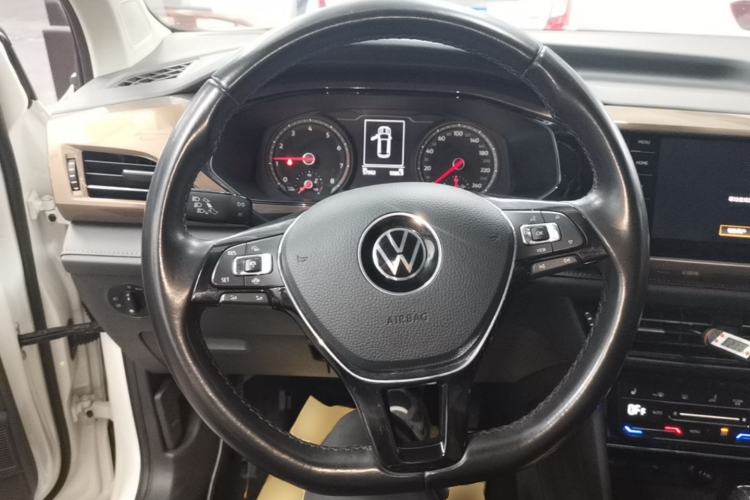 Used Volkswagen Tharu 2021 280TSI Two-Wheel-Drive Luxury Plus Edition Steering Wheel