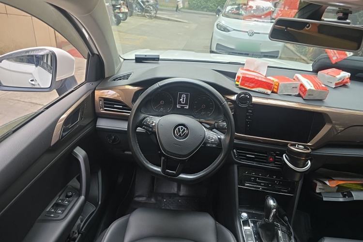 Used Volkswagen Tharu 2021 280TSI Two-Wheel-Drive Luxury Plus Edition Steering Wheel