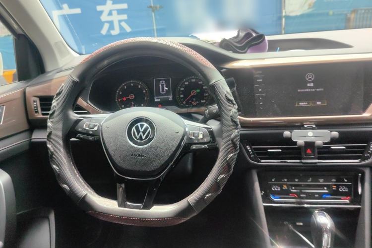 Used Volkswagen Tharu 2021 280TSI Two-Wheel-Drive Luxury Plus Edition Steering Wheel