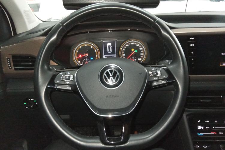 Used Volkswagen Tharu 2021 280TSI Two-Wheel-Drive Luxury Plus Edition Steering Wheel