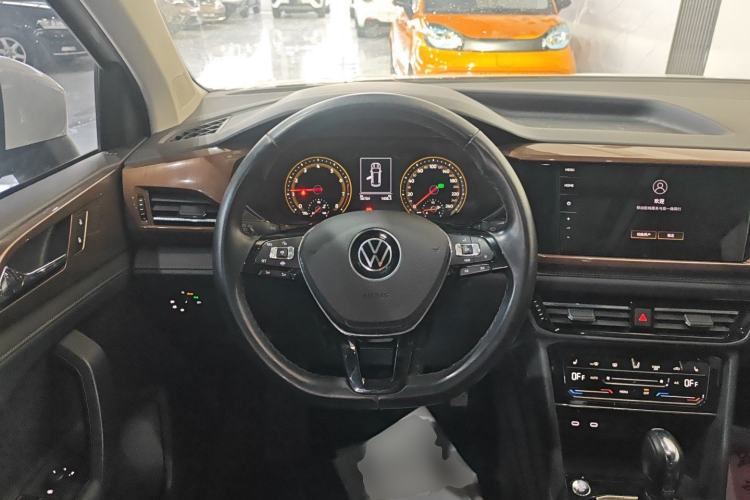 Used Volkswagen Tharu 2021 280TSI Two-Wheel-Drive Luxury Plus Edition Steering Wheel