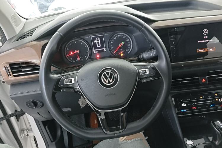 Used Volkswagen Tharu 2021 280TSI Two-Wheel-Drive Luxury Plus Edition Steering Wheel