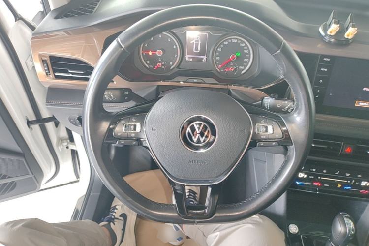 Used Volkswagen Tharu 2021 280TSI Two-Wheel-Drive Luxury Plus Edition Steering Wheel
