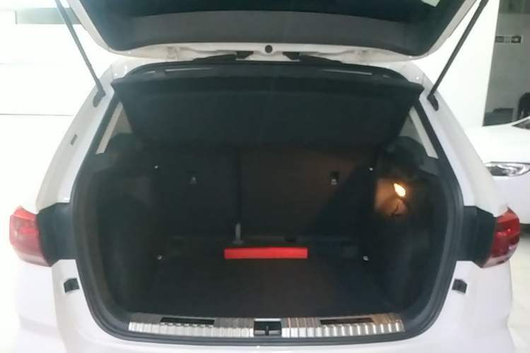 Used Volkswagen Tharu 2021 280TSI Two-Wheel-Drive Luxury Plus Edition Trunk
