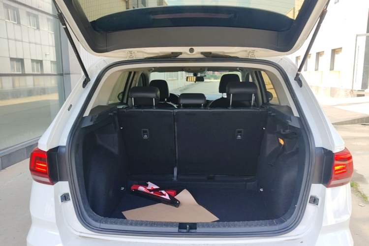 Used Volkswagen Tharu 2021 280TSI Two-Wheel Drive Comfort Edition Trunk